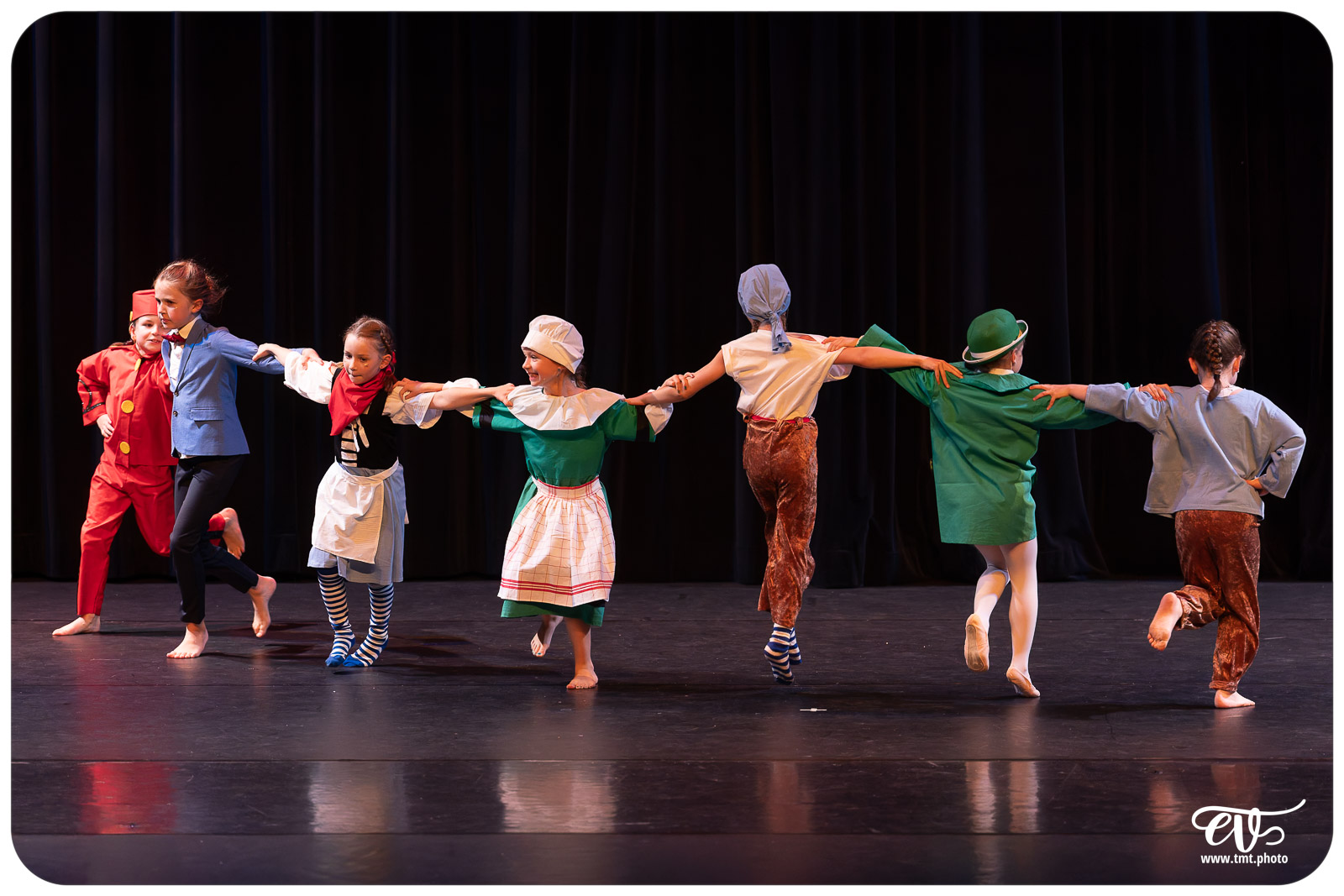 ECOLE DE DANSE CÉCILE ADAMOW